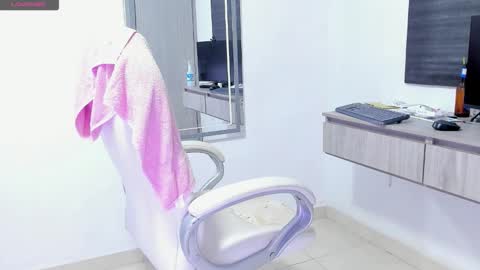 Snapshot of dahian_carter chatting on 13, 9, 2025 Dahian online show from 13, 9, 2025