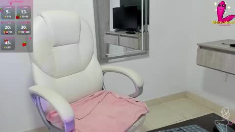 Snapshot of dahian_carter chatting on 1, 10, 2025 Dahian online show from 1, 10, 2025