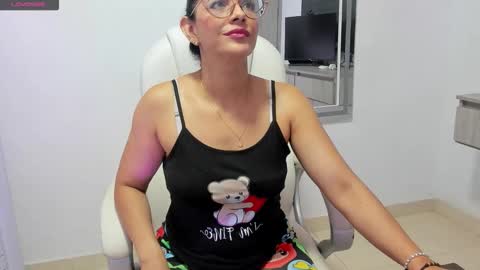 Snapshot of dahian_carter chatting on 16, 10, 2025 Dahian online show from 16, 10, 2025