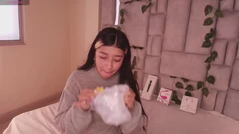 Dahiana  online show from 25, 11, 2025