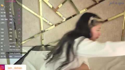 Dahiana  online show from 11, 3, 2026