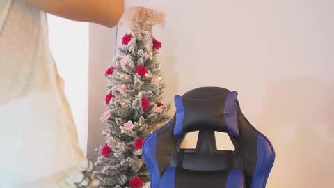 Dahiana online show from 14, 12, 2025