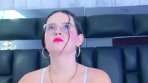 Dahiana online show from 21, 4, 2026