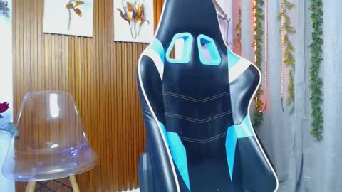 Snapshot of dai_06 chatting on 22, 1, 2025 DAI online show from 22, 1, 2025