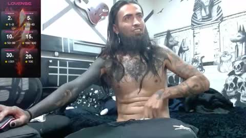 Snapshot of daimon_rock01 chatting on 31, 10, 2025 felipe online show from 31, 10, 2025