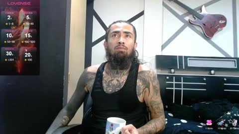 Snapshot of daimon_rock01 chatting on 15, 11, 2025 felipe online show from 15, 11, 2025