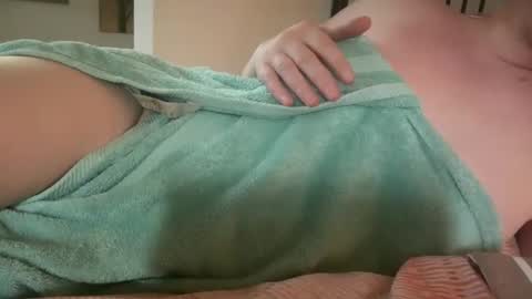 Mx Mommy Moo online show from 25, 3, 2026