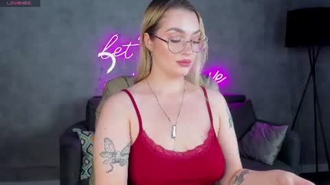Viickie online show from 4, 8, 2026