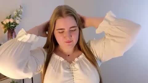 Mia online show from 6, 8, 2026