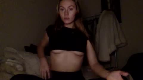 Snapshot of daisycollins1111 chatting on 24, 5, 2026 Daisy online show from 24, 5, 2026