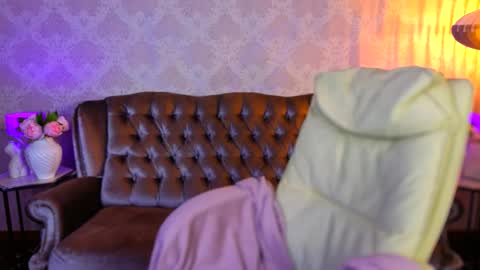 daisydelight_ online show from 13, 11, 2025