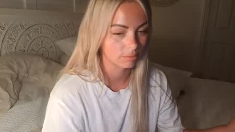 Snapshot of daisydreams_cumtrue chatting on 21, 7, 2026 Daisy Dreams online show from 21, 7, 2026