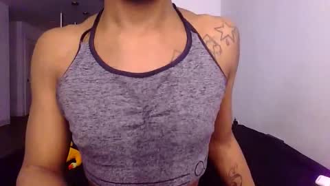 Snapshot of dakititwaa chatting on 13, 12, 2025 Twa online show from 13, 12, 2025