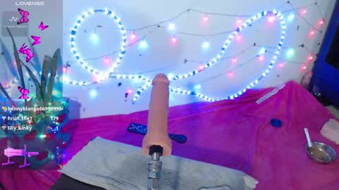 VALENTINA  online show from 31, 1, 2025