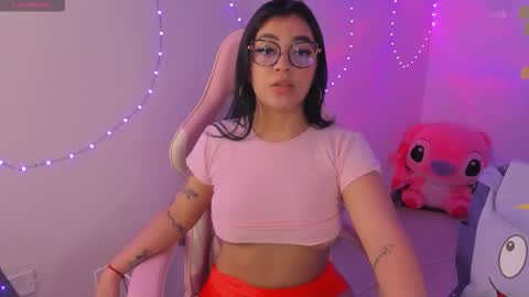 dakoota_luv online show from 5, 11, 2025