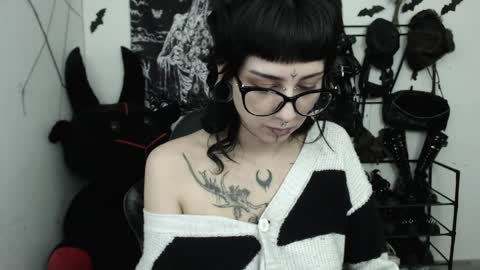 dakota online show from 25, 4, 2026