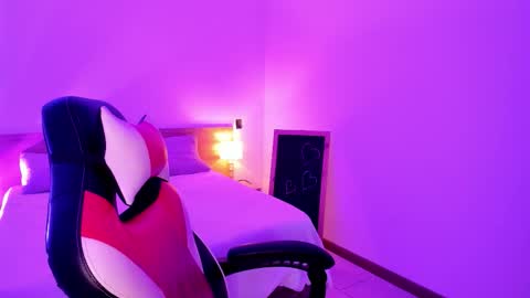 Snapshot of dakota_mars chatting on 25, 9, 2025 dakota_mars online show from 25, 9, 2025