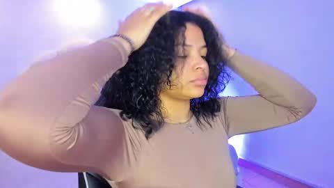 Snapshot of dakota_mars chatting on 3, 10, 2025 dakota_mars online show from 3, 10, 2025