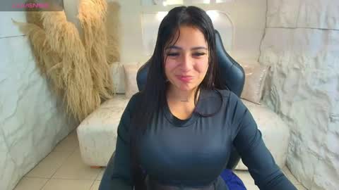 Snapshot of dakotha_v chatting on 5, 5, 2026 Dakotha online show from 5, 5, 2026