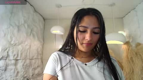 Snapshot of dakotha_v chatting on 15, 5, 2026 Dakotha online show from 15, 5, 2026