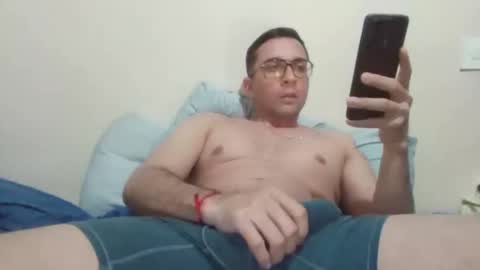 Snapshot of dale_guaya chatting on 17, 2, 2026 dale_guaya online show from 17, 2, 2026