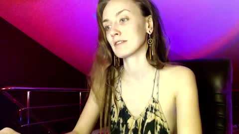 Dalia  online show from 10, 1, 2025