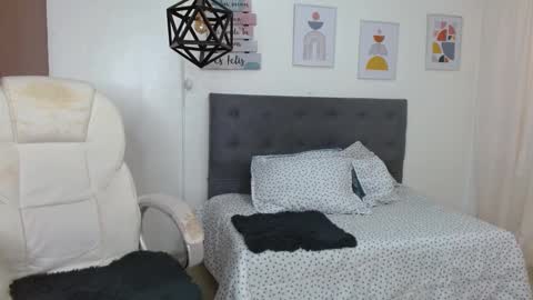 Snapshot of dalila_22 chatting on 15, 10, 2025 Dalila online show from 15, 10, 2025
