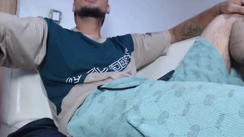 Snapshot of dallas_711 chatting on 1, 11, 2025 inst stteban garcia online show from 1, 11, 2025