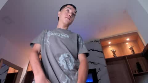 Snapshot of dallen_grant chatting on 4, 5, 2026 Dallen Grant online show from 4, 5, 2026