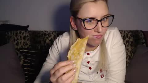 Maria online show from 4, 2, 2025