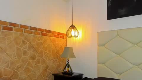         online show from 4, 2, 2025