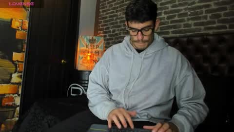 Snapshot of damian_bulls chatting on 22, 2, 2026 ---Damian--- online show from 22, 2, 2026