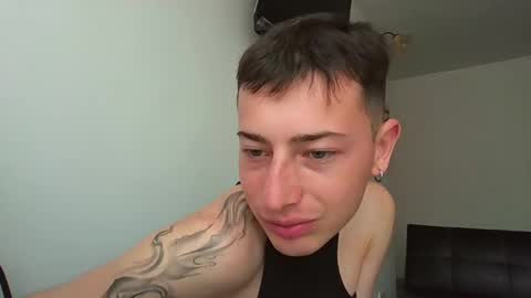 damian_de online show from 17, 2, 2025