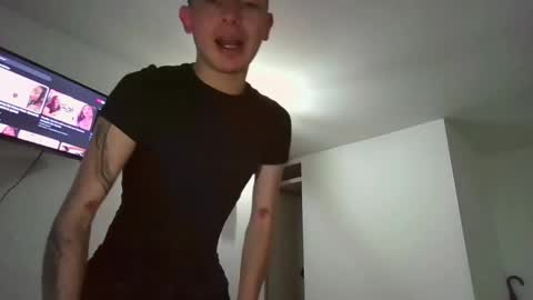 damian_de online show from 18, 2, 2025