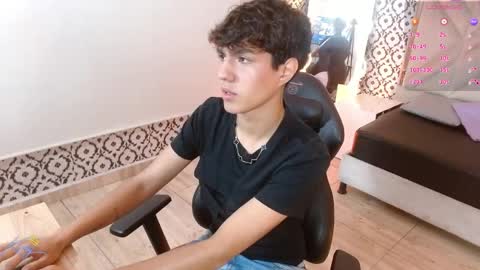damian_tay online show from 13, 4, 2026