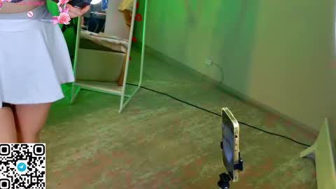 Emilia online show from 30, 11, 2025