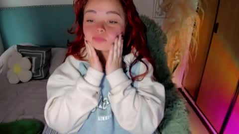 Snapshot of damn_that_booty chatting on 18, 9, 2025 Criss online show from 18, 9, 2025