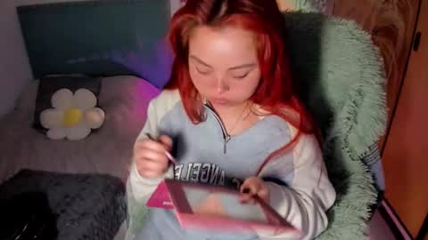 Snapshot of damn_that_booty chatting on 19, 9, 2025 Criss online show from 19, 9, 2025