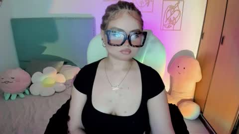 Snapshot of damn_that_booty chatting on 2, 11, 2025 Criss online show from 2, 11, 2025