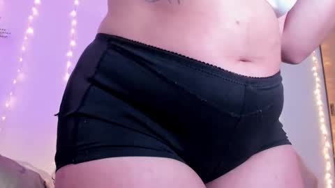 Snapshot of damn_that_booty chatting on 6, 2, 2026 Criss online show from 6, 2, 2026