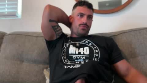 Snapshot of damnimhandsome25 chatting on 8, 11, 2025 Clyde online show from 8, 11, 2025