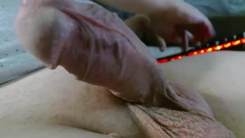 Snapshot of damocles01 chatting on 6, 11, 2025 Damocles online show from 6, 11, 2025