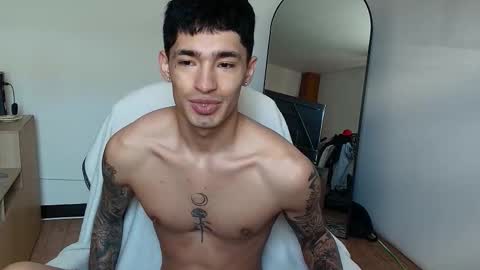 Snapshot of damon_333 chatting on 4, 12, 2025 Damon online show from 4, 12, 2025