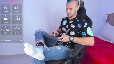 Snapshot of damon_baker0 chatting on 8, 11, 2025 Damon bakert online show from 8, 11, 2025