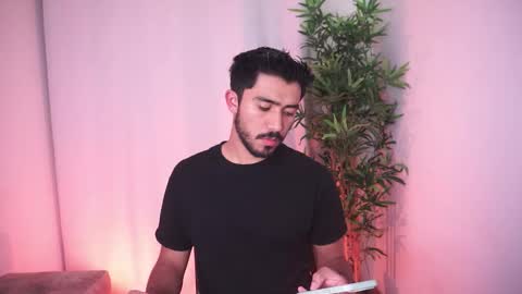 damon_frost online show from 18, 11, 2025