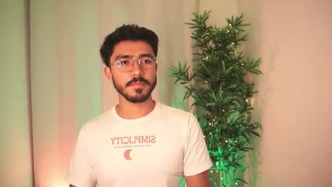 damon_frost online show from 4, 12, 2025