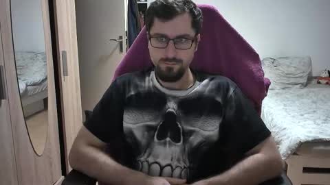 King Dan online show from 7, 10, 2025