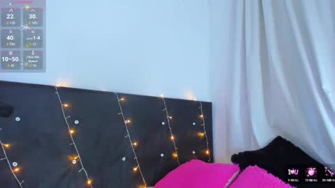 Snapshot of dana_moore_ chatting on 28, 9, 2025 danna online show from 28, 9, 2025