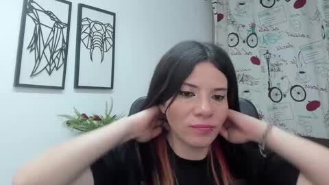 Danaa Rey online show from 5, 11, 2025