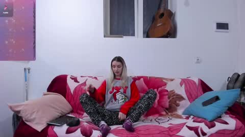 Snapshot of danamily chatting on 4, 12, 2024 Denisa personalized vinyl photo wallpaper 95-cm length 239-cm height with danamilys autograph or photo on request personaliz online show from 4, 12, 2024